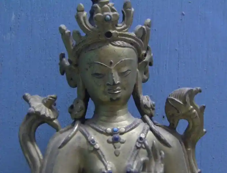 Double cross on the necklace of a statuette, National Museum of Nepal